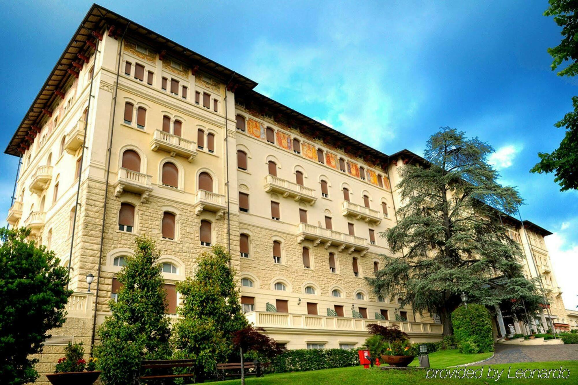 Grand Hotel Palazzo Della Fonte 퓨기 외부 사진